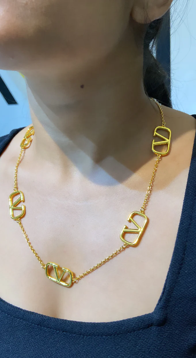 VAL GOLD NECKLACE