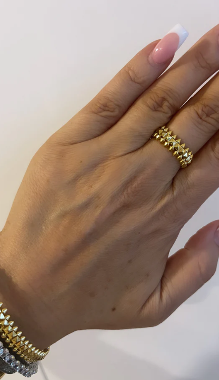 The Gold Preya Ring