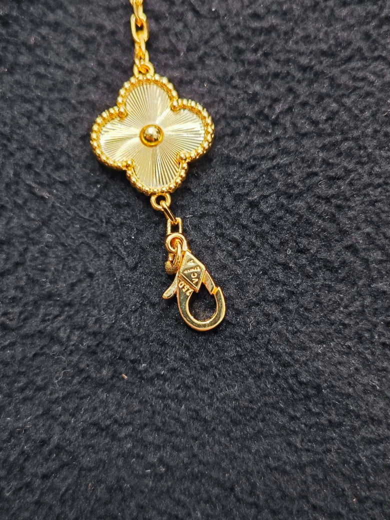 Gold Clover Bracelet