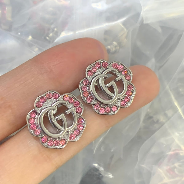 Boucles d'oreilles élégantes à clous avec lettre GG – Plaqué or minimaliste Luxe Code 1324