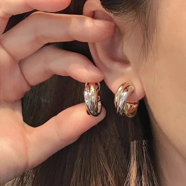 Boucles d'oreilles à tige tricolores à triple créoles