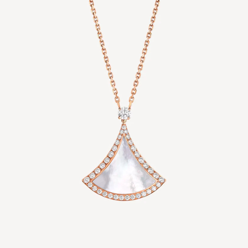 Pendentif Lustre – Nacre et diamants sur argent plaqué or 14 carats