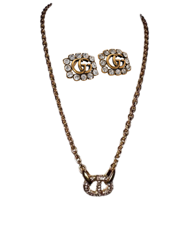 Ensemble de bijoux élégants : boucles d'oreilles à tige et collier souvenir intemporel