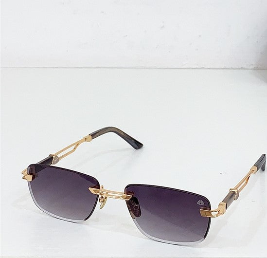 Lunettes de soleil inspirées du luxe en Californie
