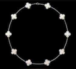 Collier de fleurs australiennes