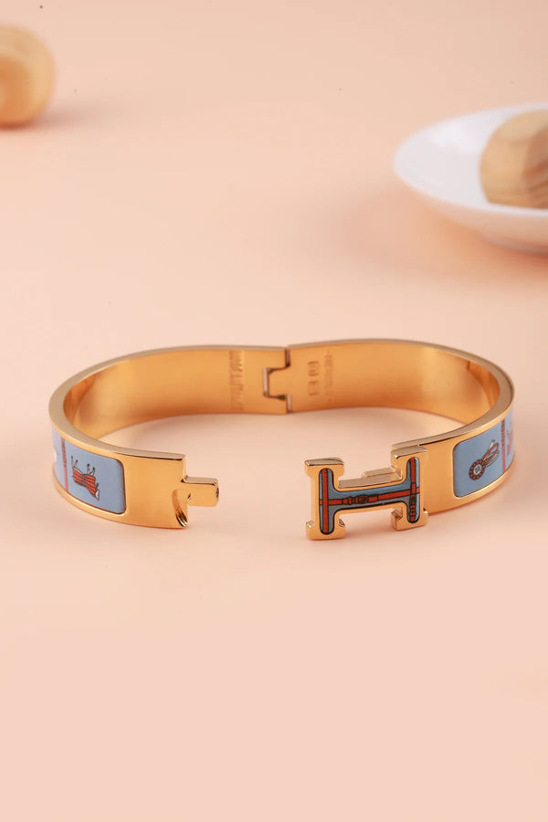 Light Blue Royal Maze Hermie Bracelet