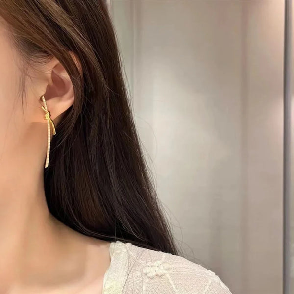 Boucles d'oreilles pendantes Knot, or rose, or et or blanc