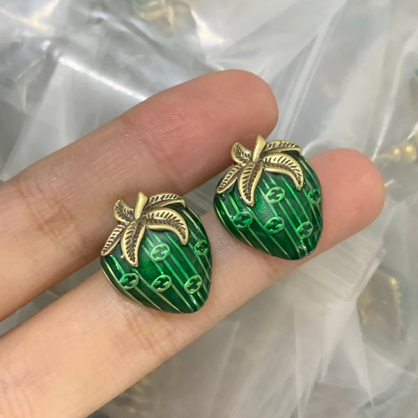 Boucles d'oreilles élégantes à clous avec lettre GG – Plaqué or minimaliste Luxe Code 1334