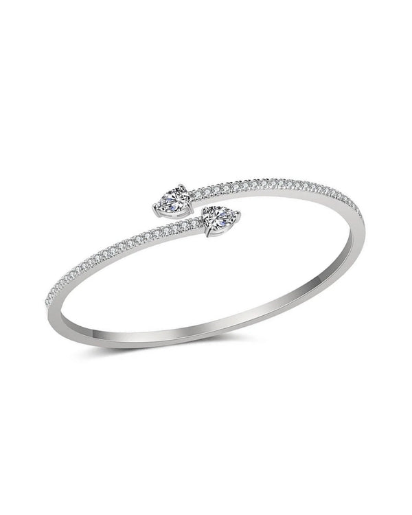 Manchette Amari en argent avec cristaux de zircone pour un style élégant