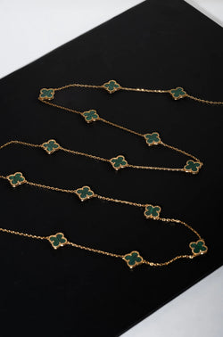 Collier cascade de fleurs vertes
