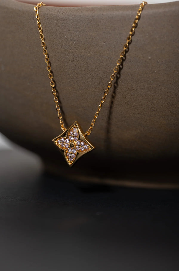 Collier Lavish Elvy
