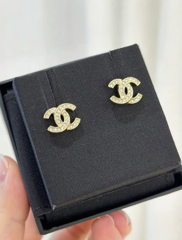 CC letter Stud