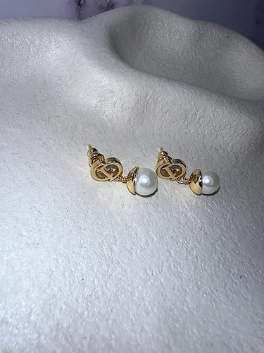 Mini Cassidy Gold Earrings