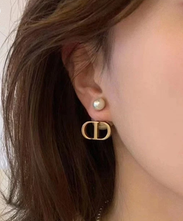 Boucle d'oreille en perles classique 