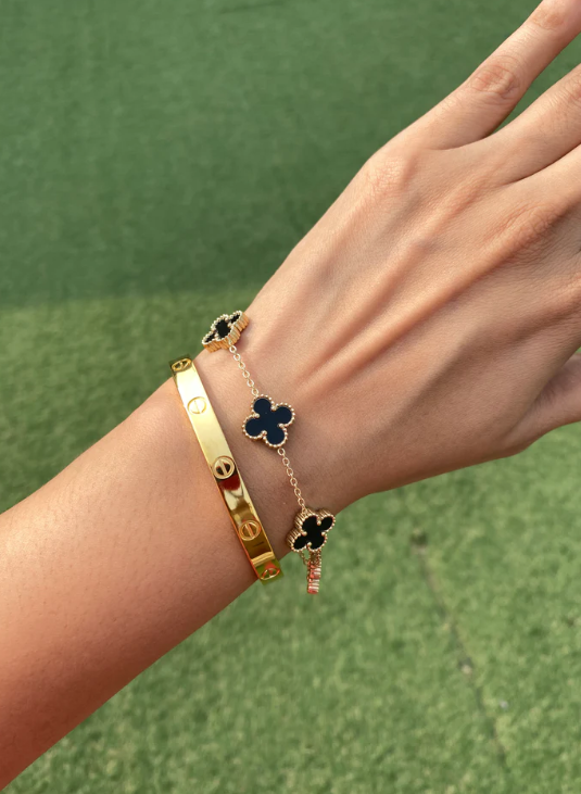 COMBO VC LOVE (2 BRACELETS) 