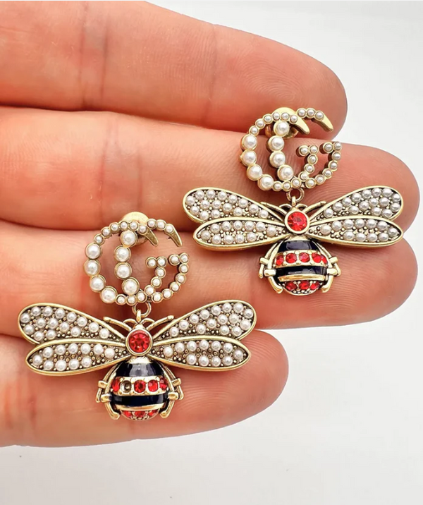 Boucle d'oreille perle abeille GG