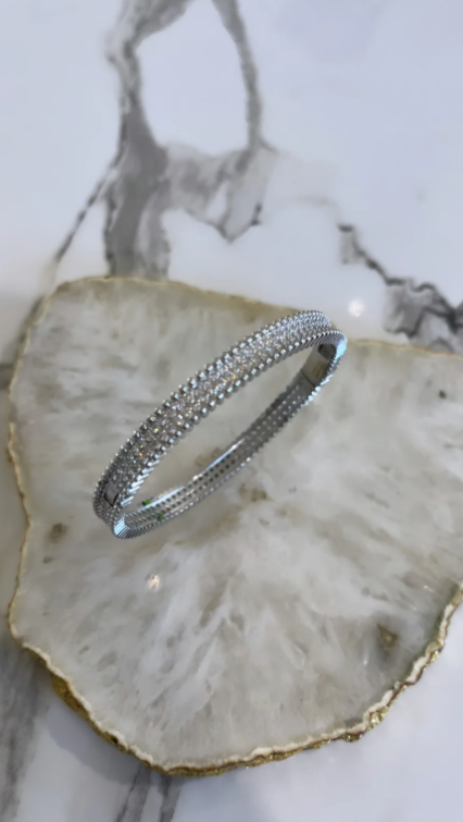 Le bracelet en cristal