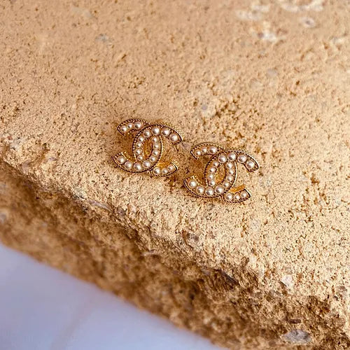 Clous d'oreilles en or d'été