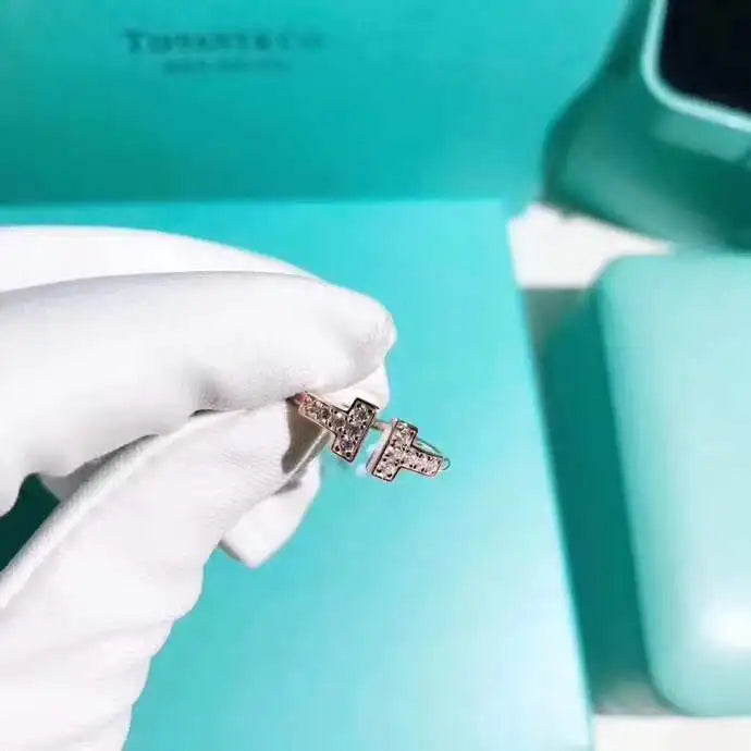 Bague en fil de diamant T
