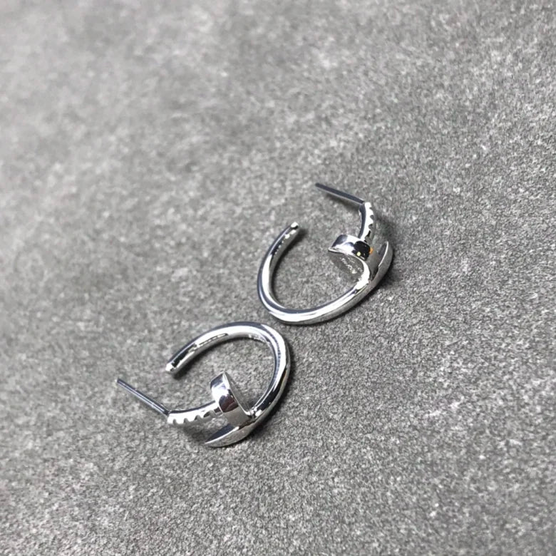 Juste un Clou Earring