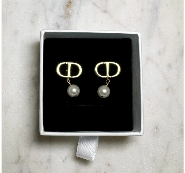 Clous d'oreilles pendants Adore Pearl