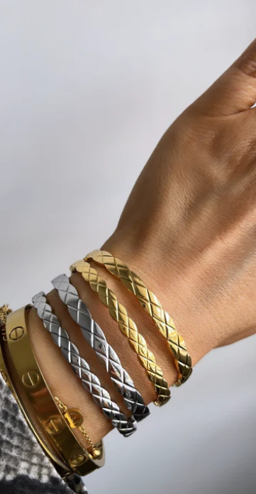 Le bracelet tissé